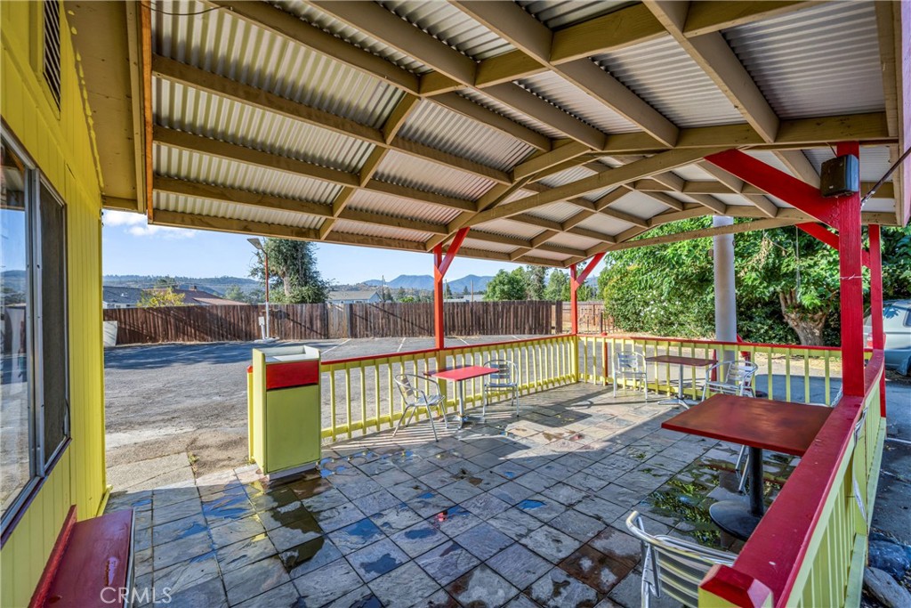 main property photo 17