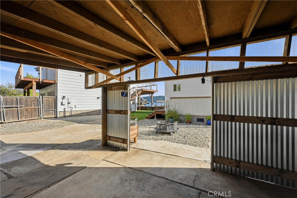 main property photo 33