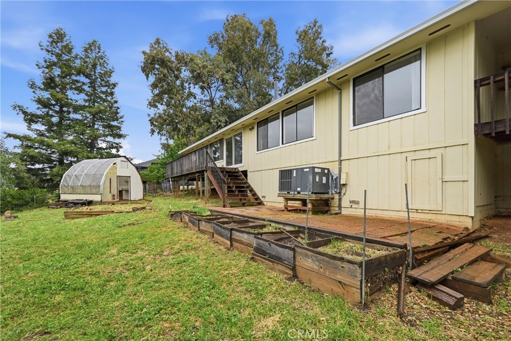 main property photo 28