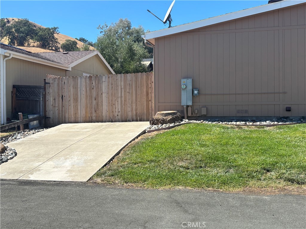 main property photo 36