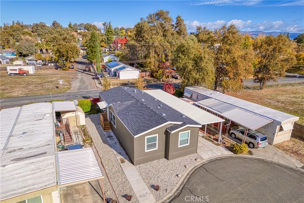 main property photo 24