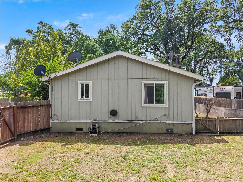 main property photo 41