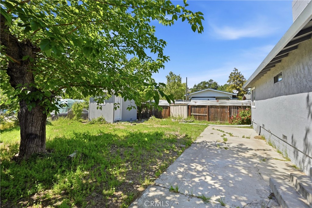 main property photo 12