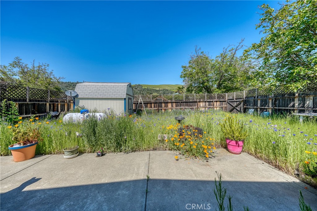 main property photo 34