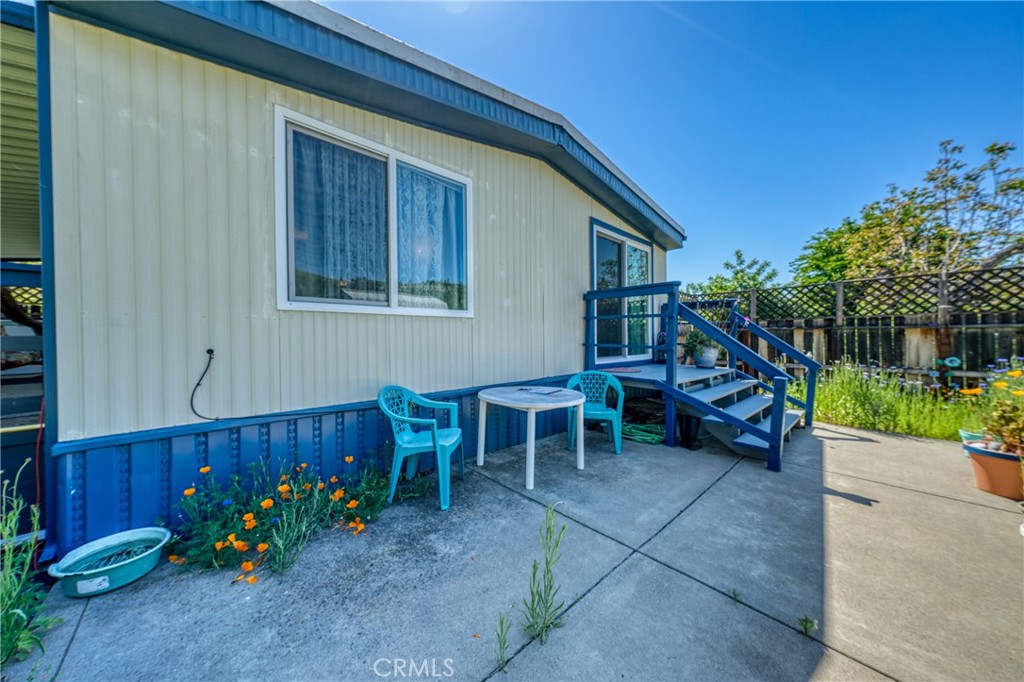 main property photo 41