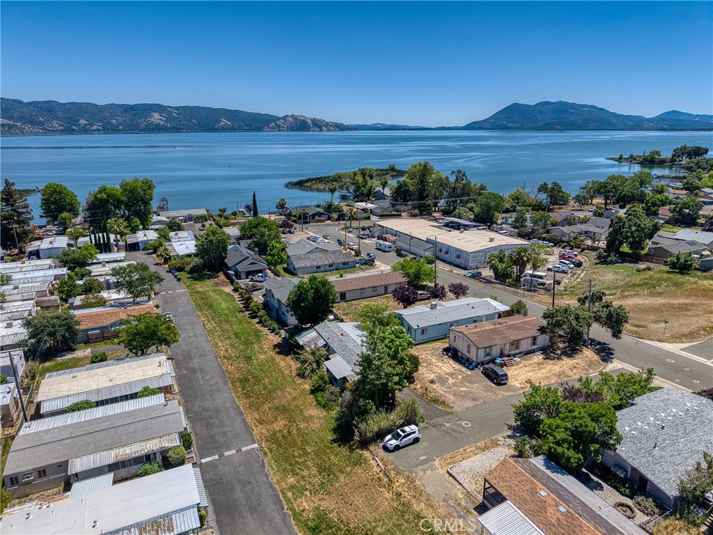 main property photo 40