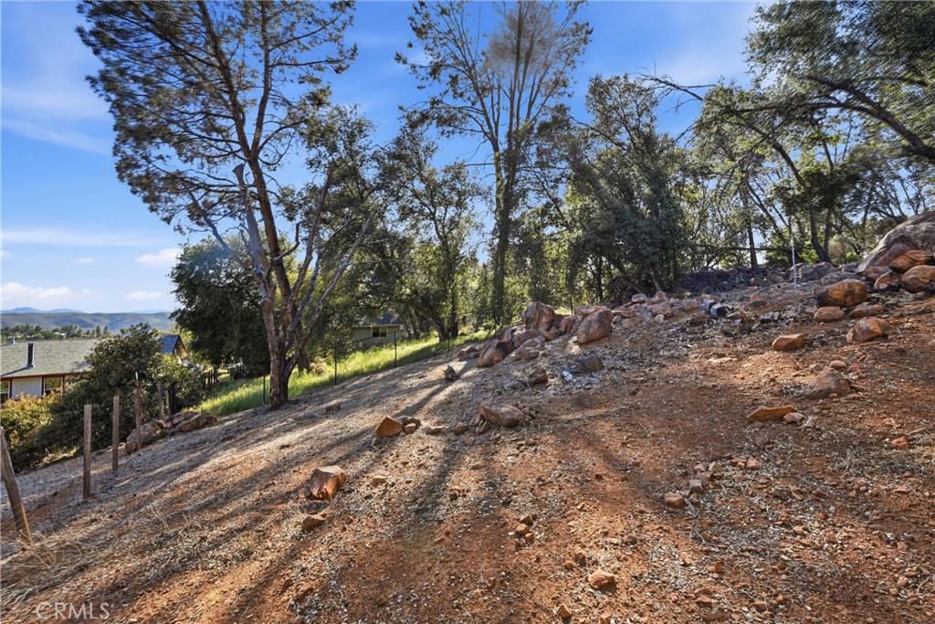 main property photo 28