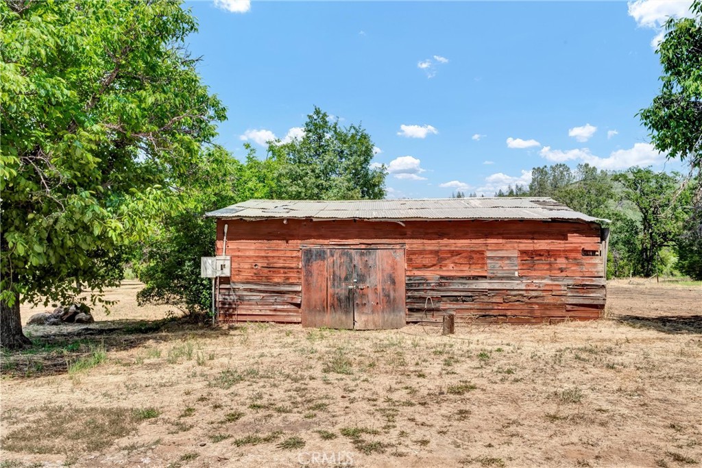 main property photo 31