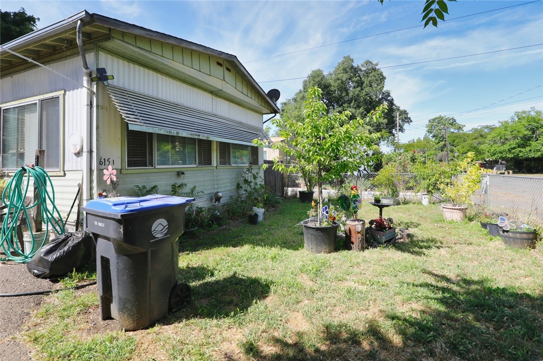 main property photo 16