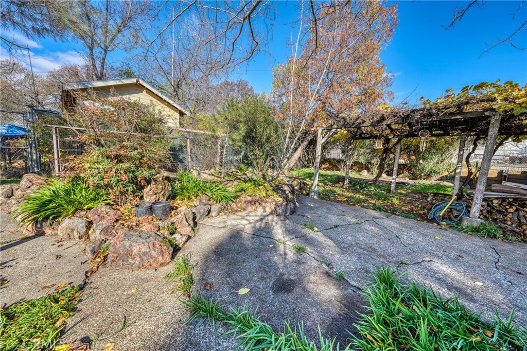main property photo 43