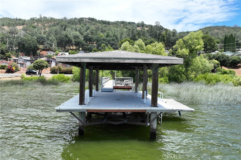 main property photo 74