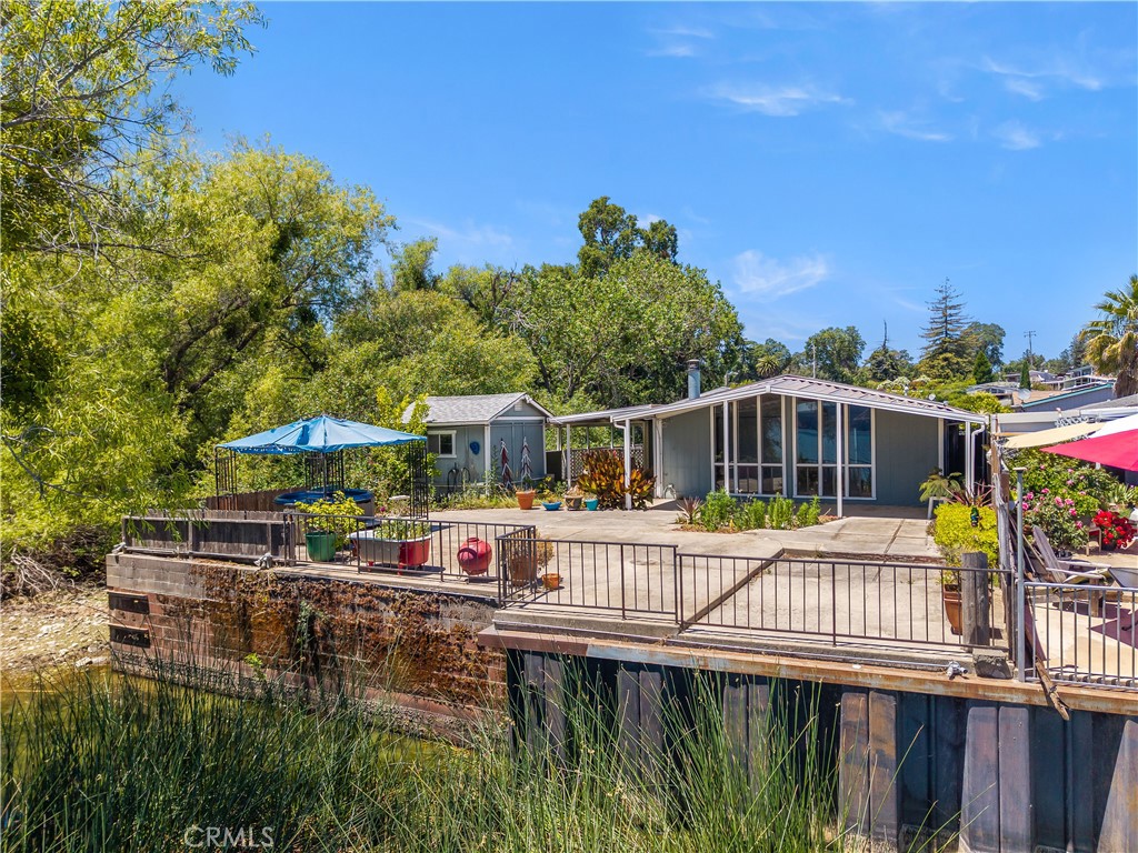 main property photo 28