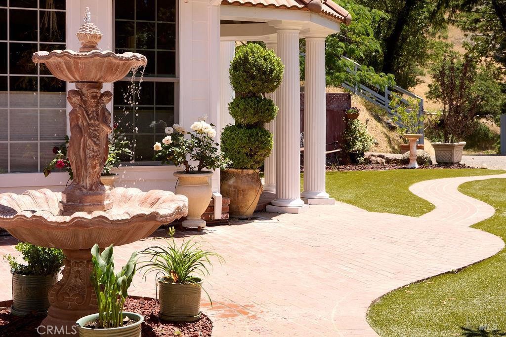 main property photo 40