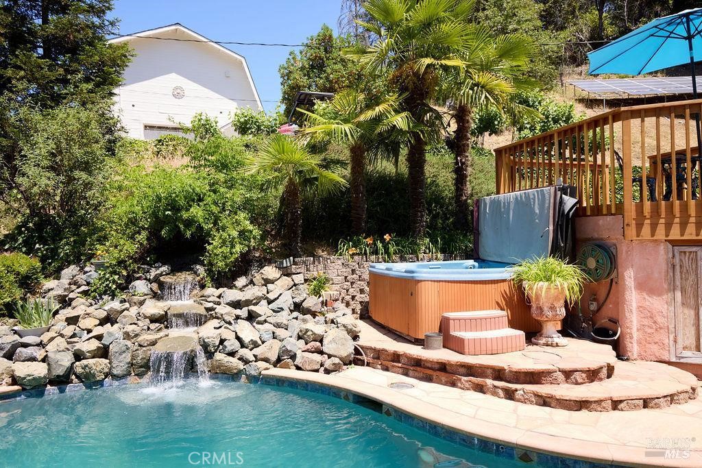 main property photo 50