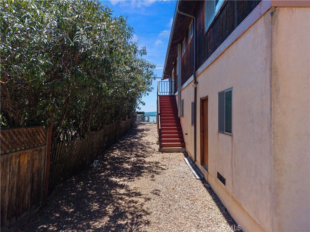 main property photo 14
