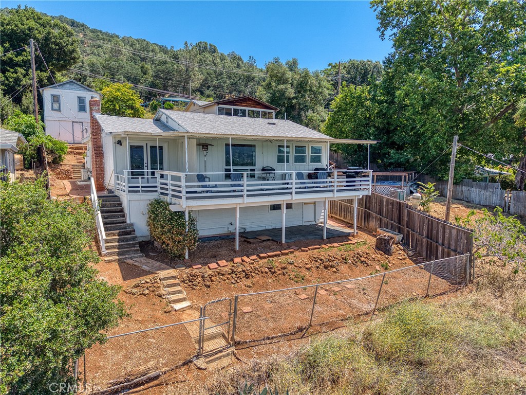 main property photo 41