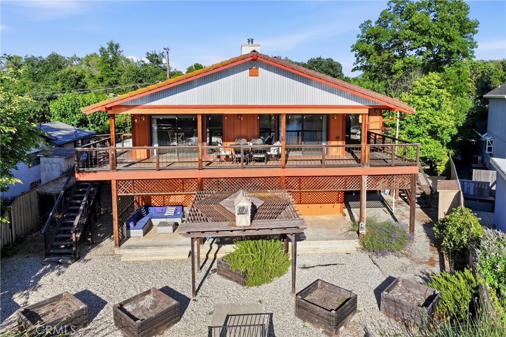 main property photo 28