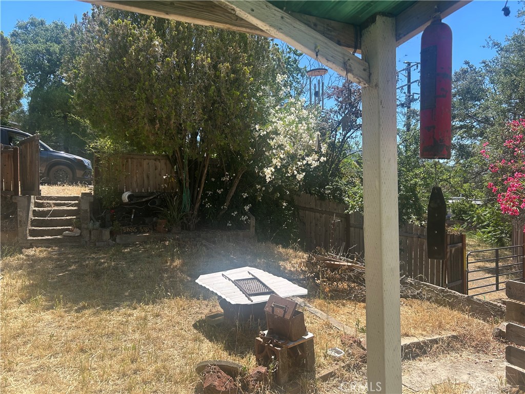 main property photo 9