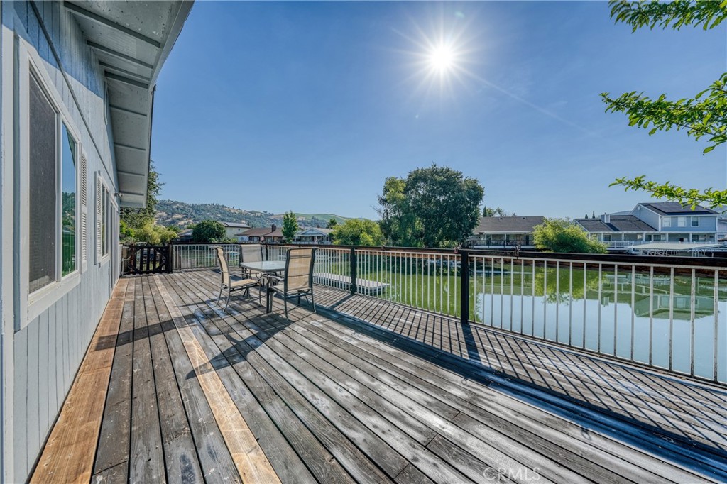 main property photo 27