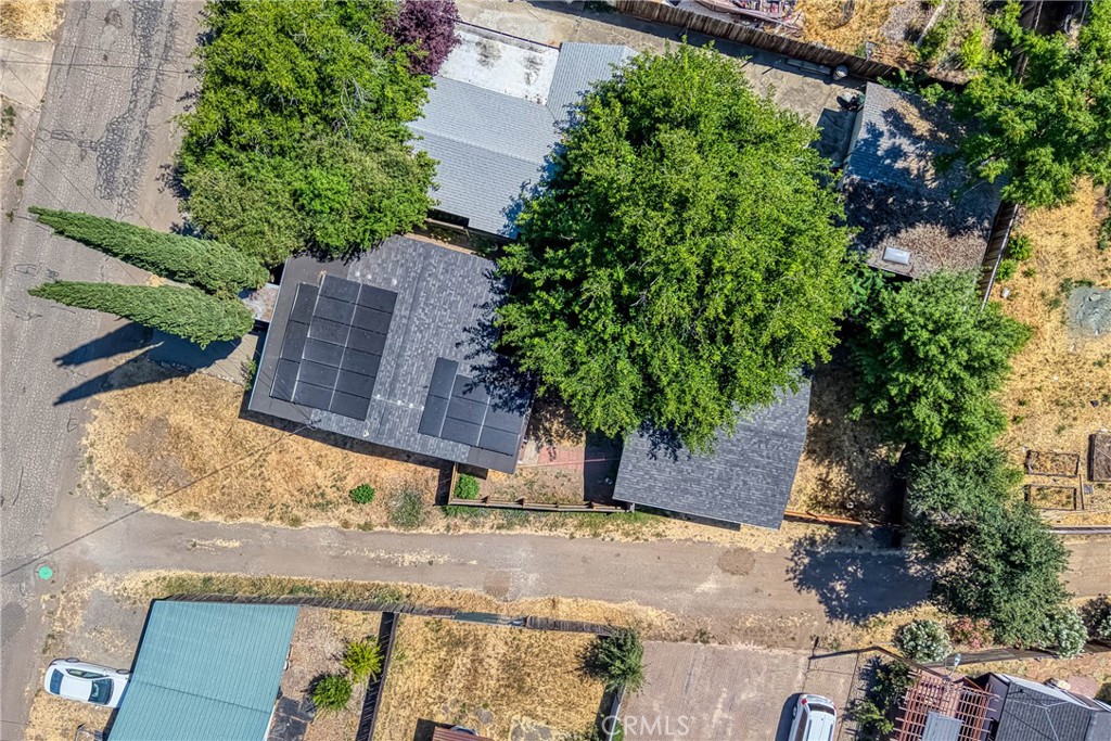 main property photo 43
