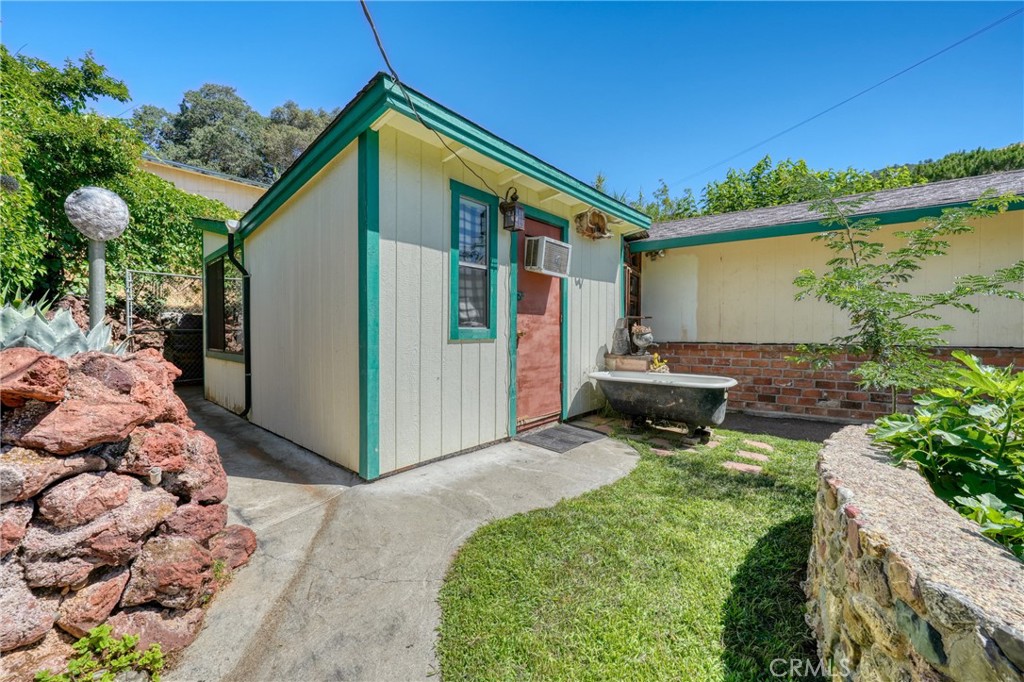 main property photo 49