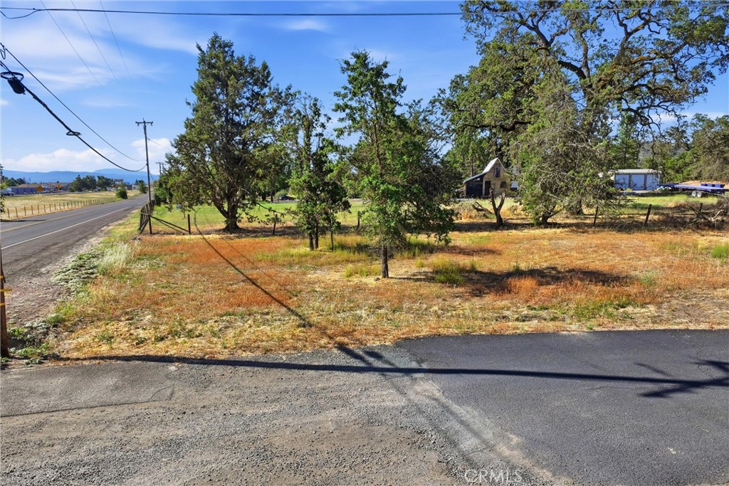main property photo 12