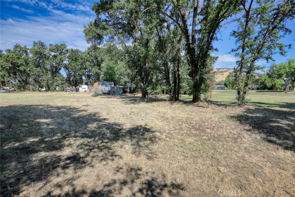 main property photo 7