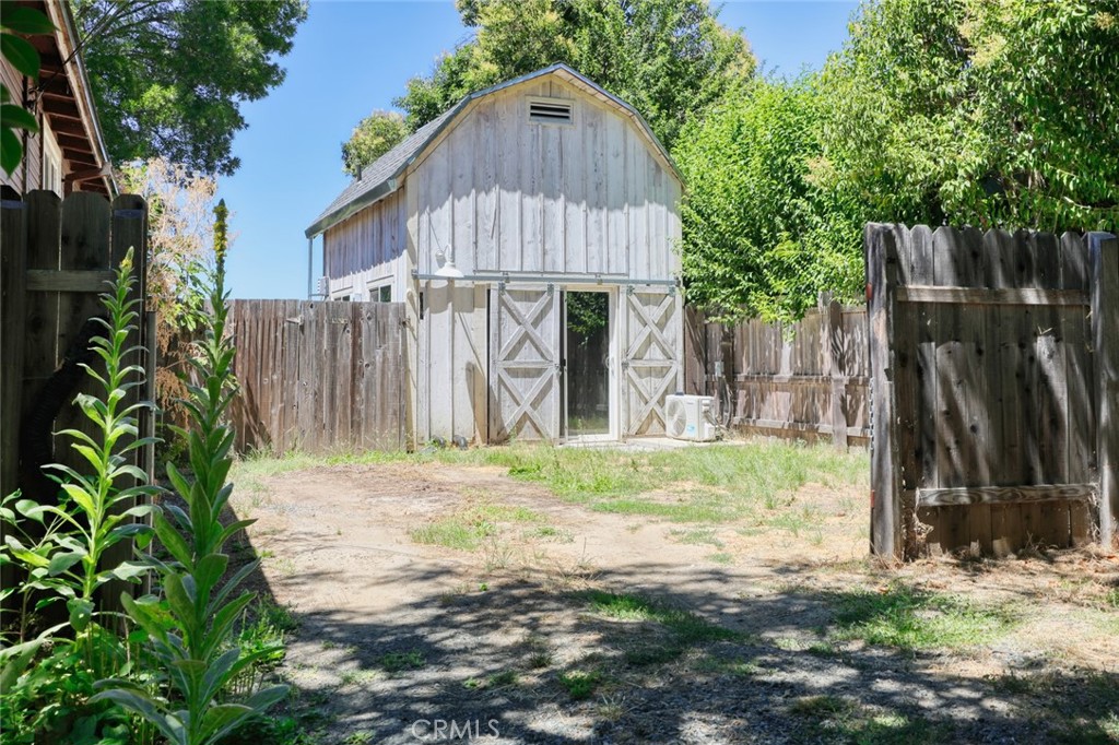 main property photo 16