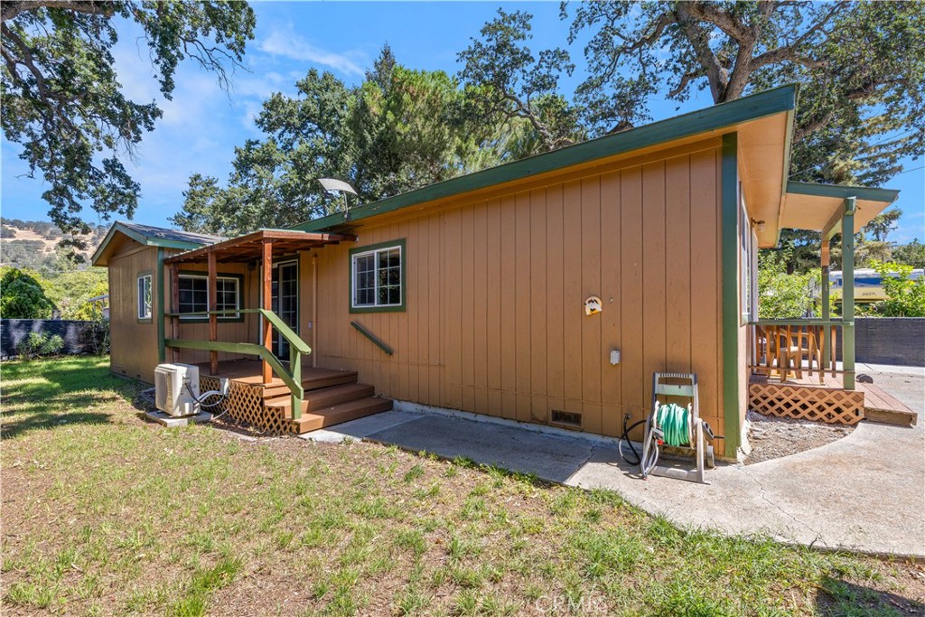 main property photo 18