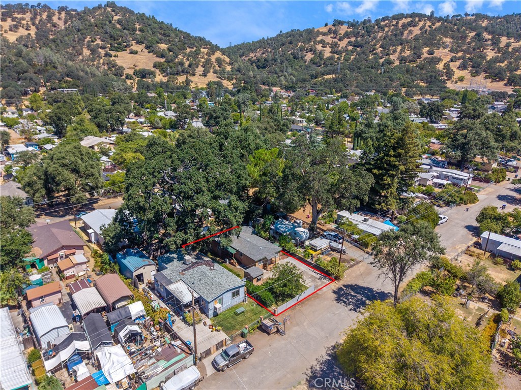 main property photo 33
