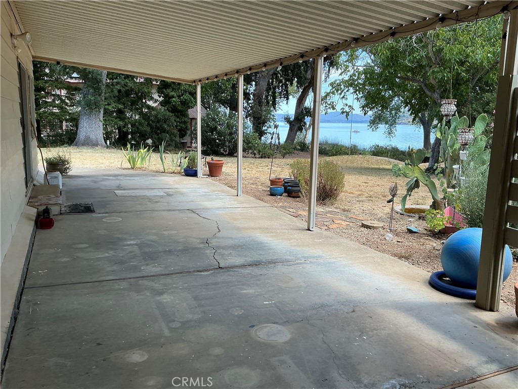 main property photo 28