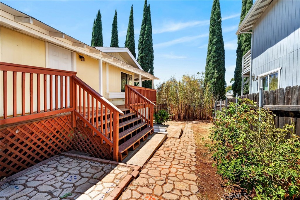 main property photo 25