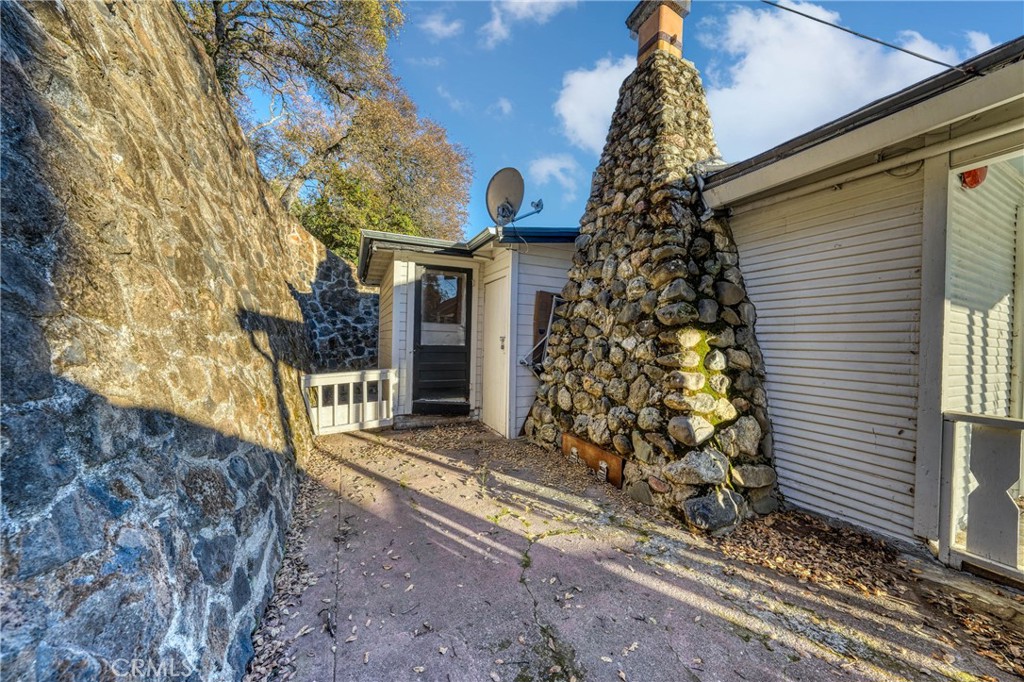 main property photo 29