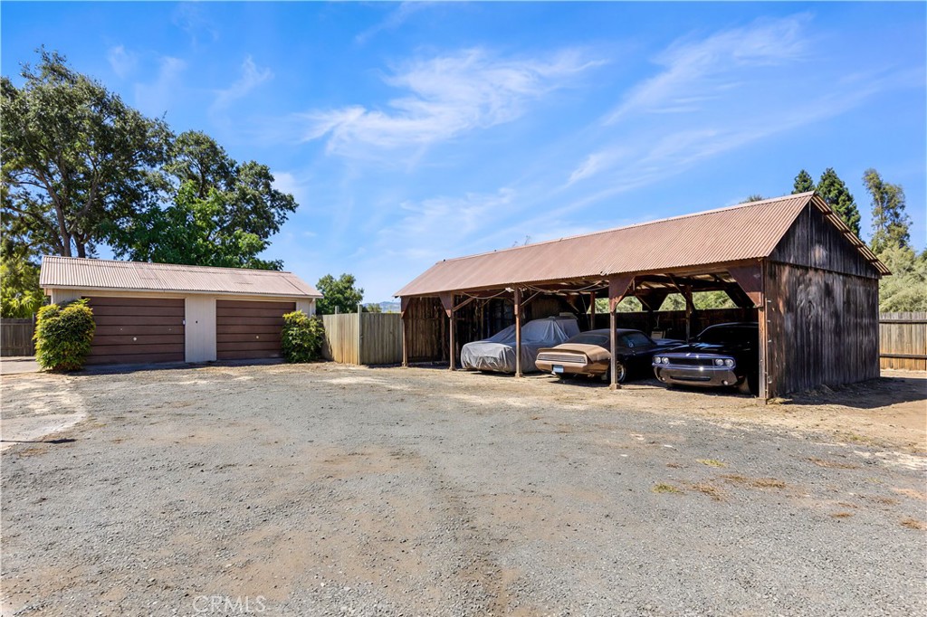 main property photo 29