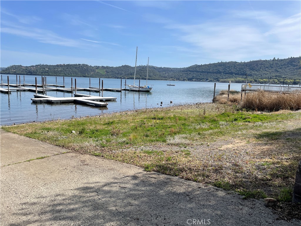 main property photo 25