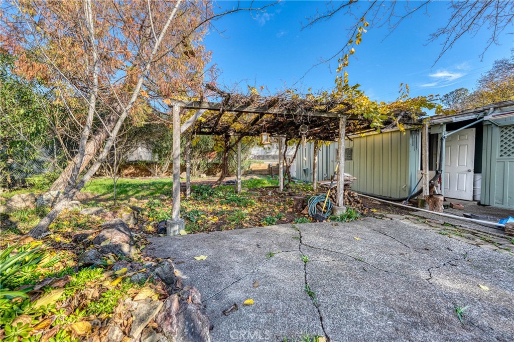 main property photo 44