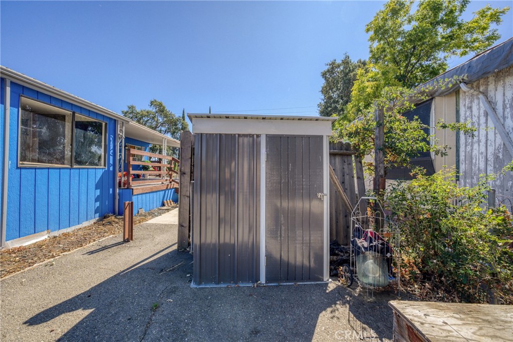 main property photo 32