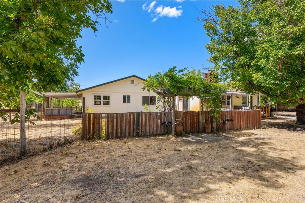 main property photo 4