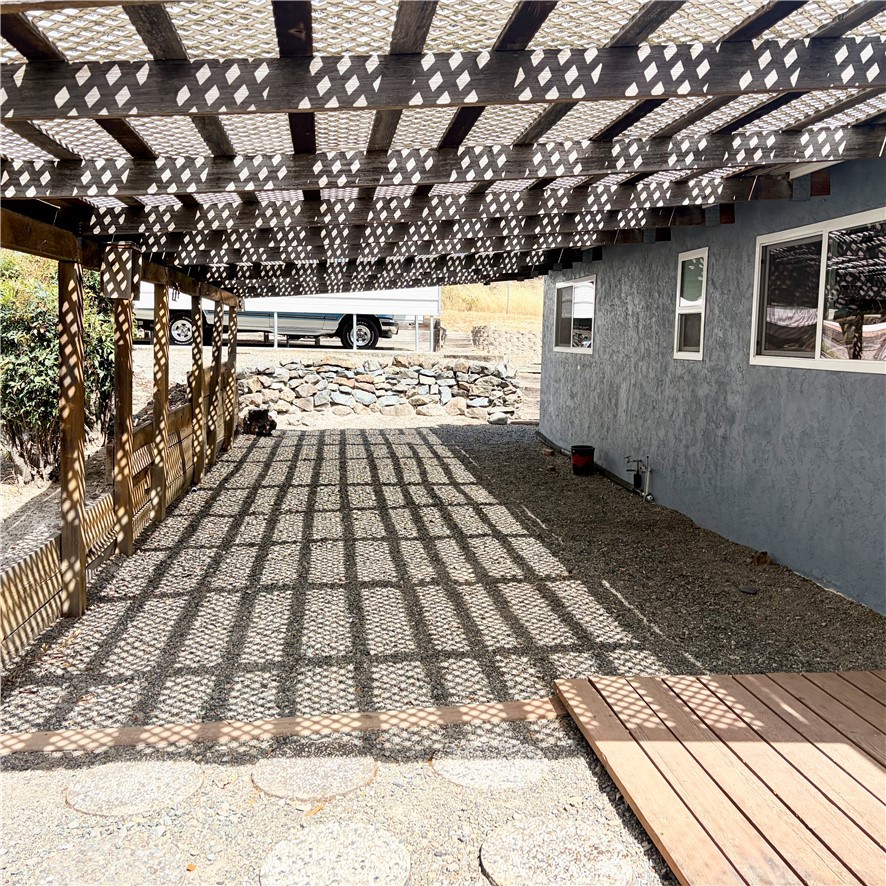 main property photo 32