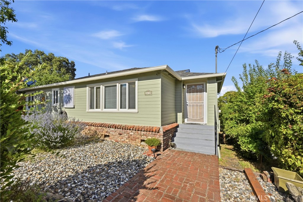 main property photo 24