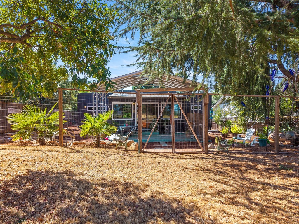 main property photo 32