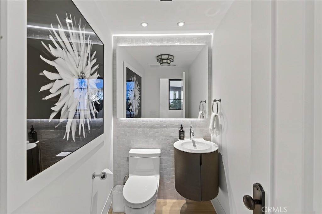 main property photo 64