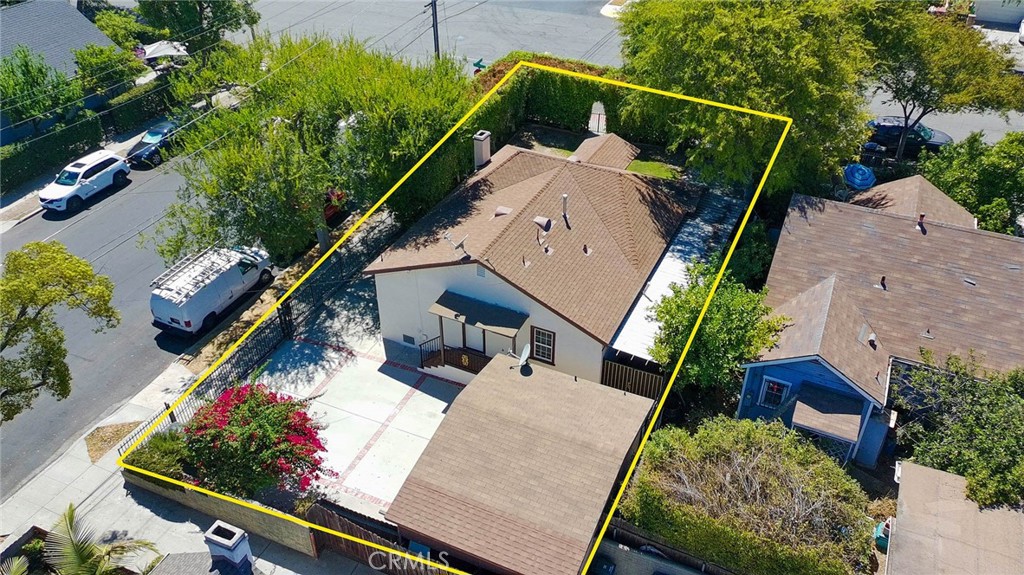 main property photo 25
