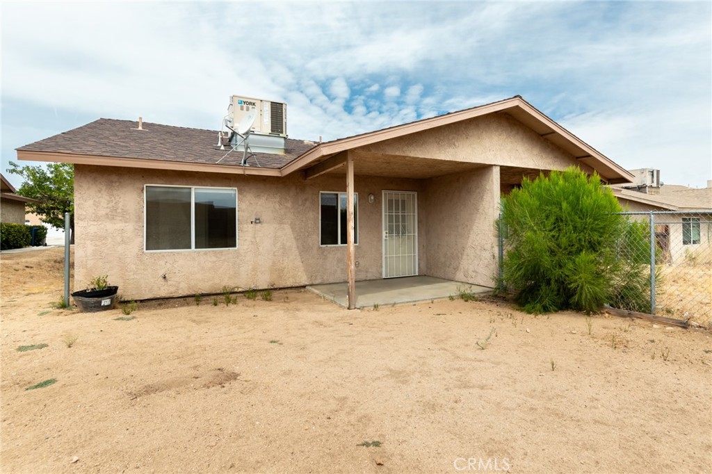 main property photo 10