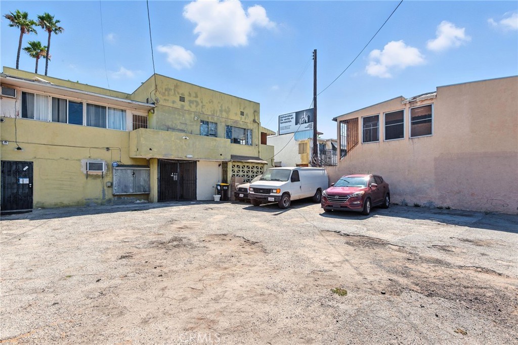 main property photo 12