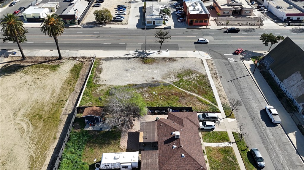 main property photo 16