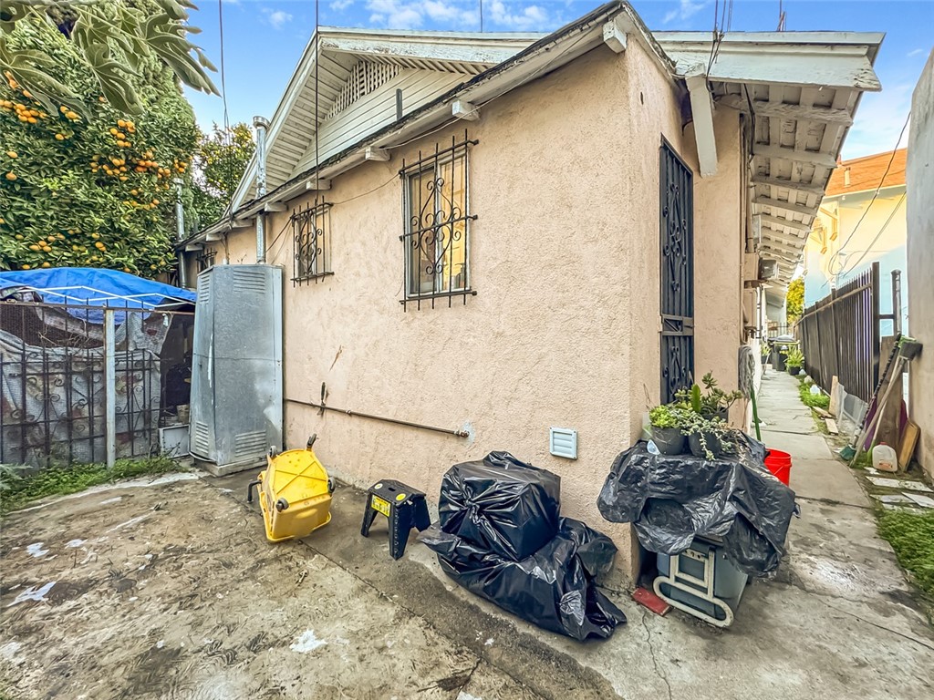 main property photo 8