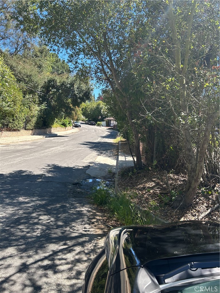 main property photo 23