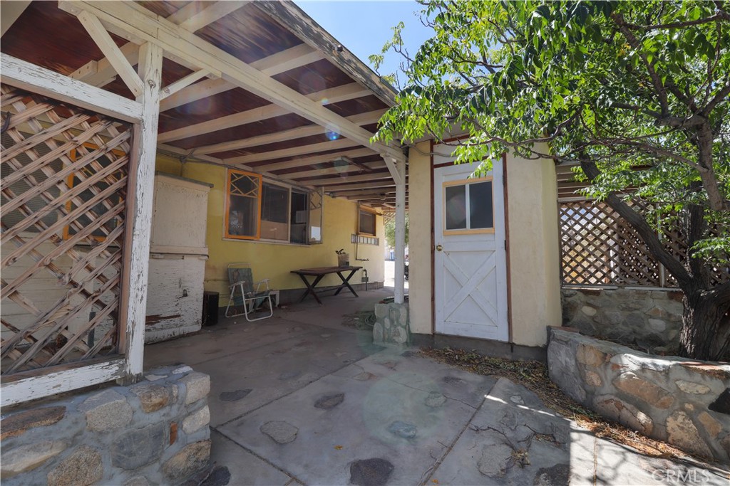 main property photo 14