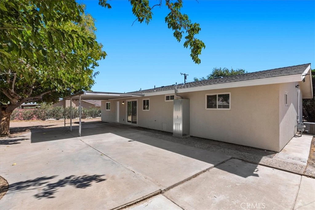 main property photo 40
